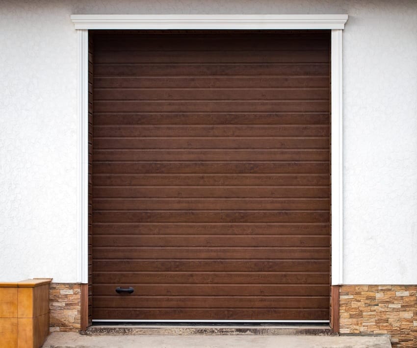 PUERTA DE GARAJE IMITACIÓN MADERA EN Valencia